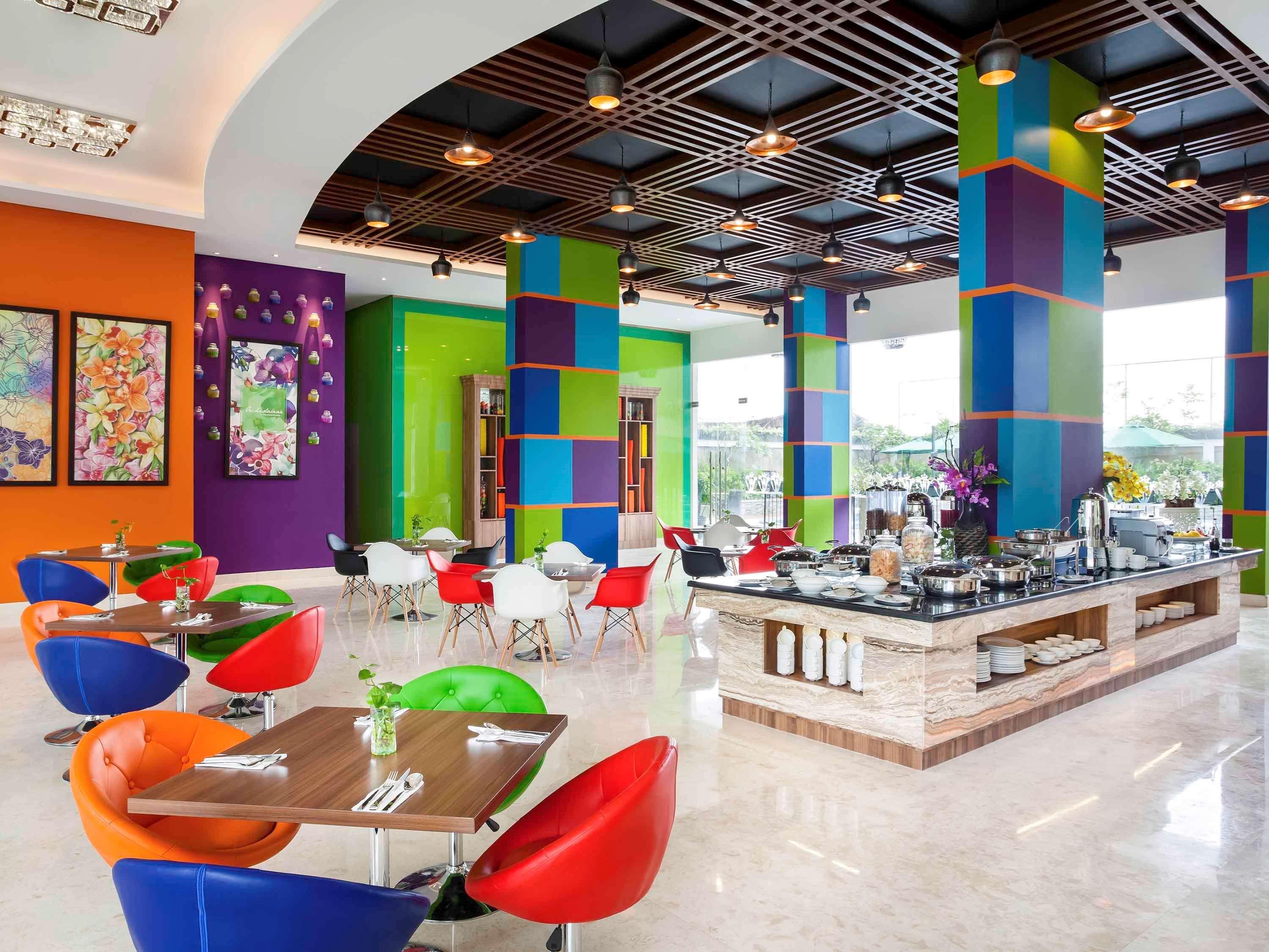 Hotel Ibis Styles Cikarang Exterior foto