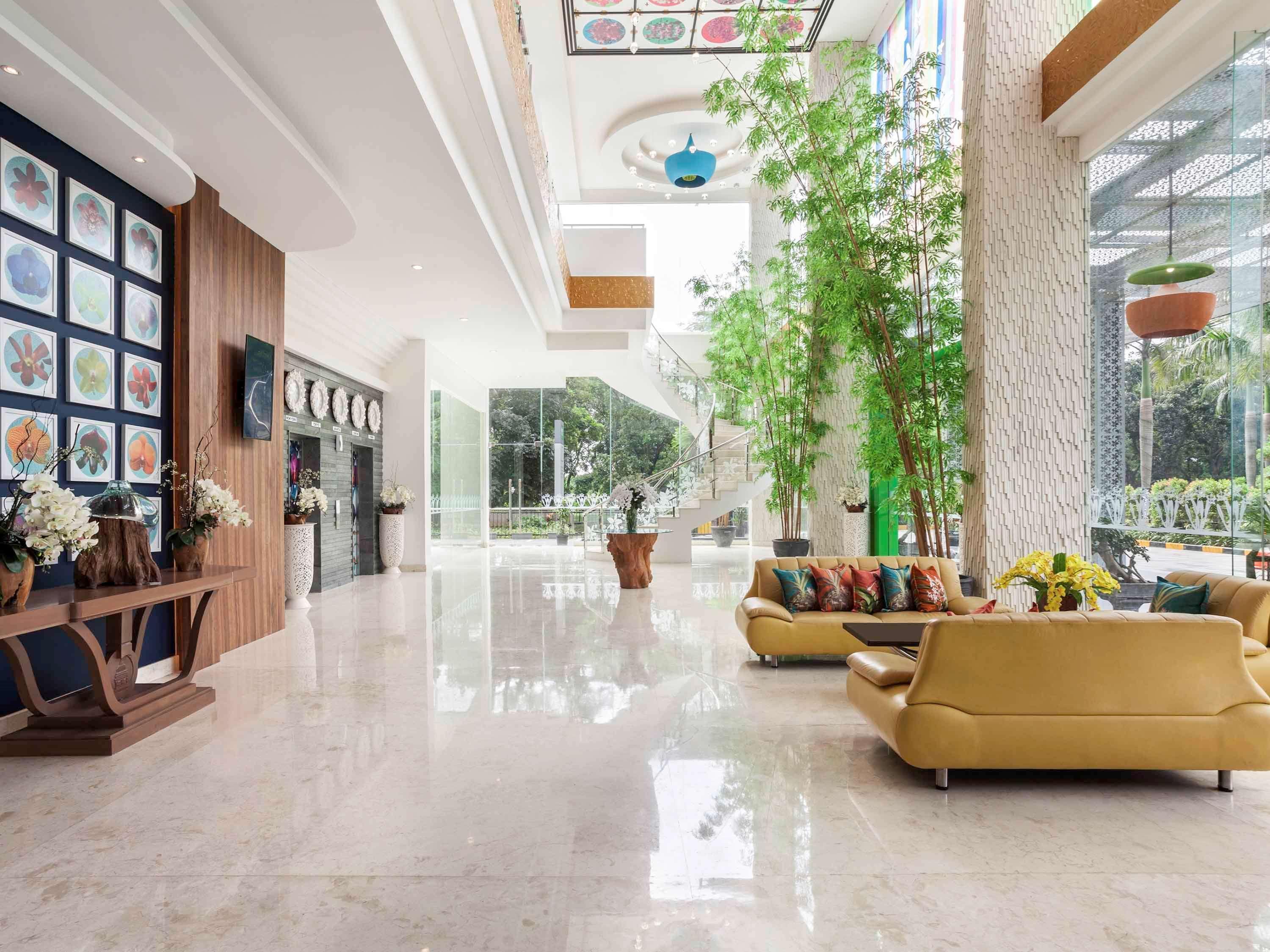 Hotel Ibis Styles Cikarang Exterior foto