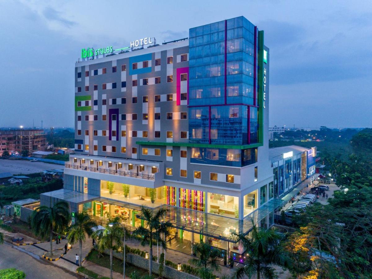 Hotel Ibis Styles Cikarang Exterior foto