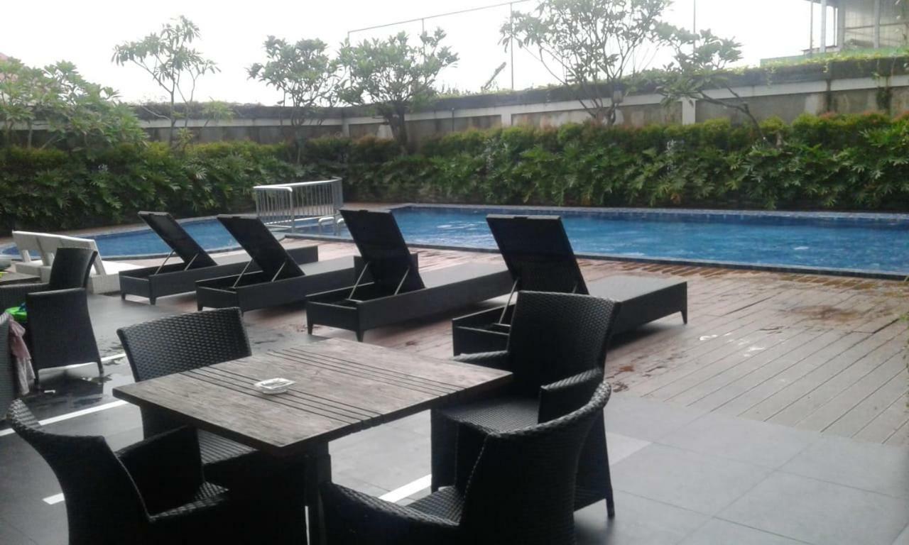 Hotel Ibis Styles Cikarang Exterior foto